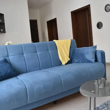 New Modern Two Double Bedroom *
